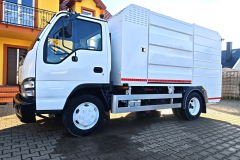 Isuzu_NQR75-002